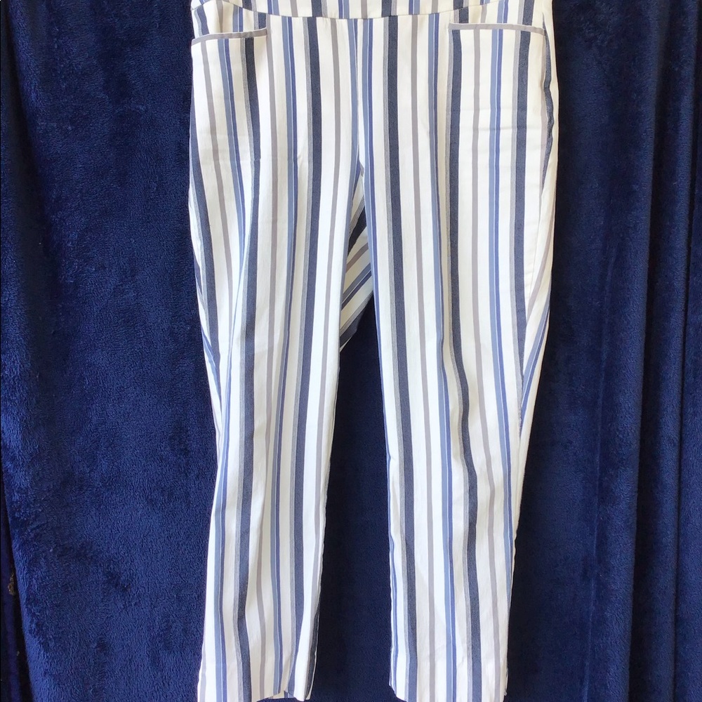 Chico’s blue stripe crop pants. Size 1.5/ 10